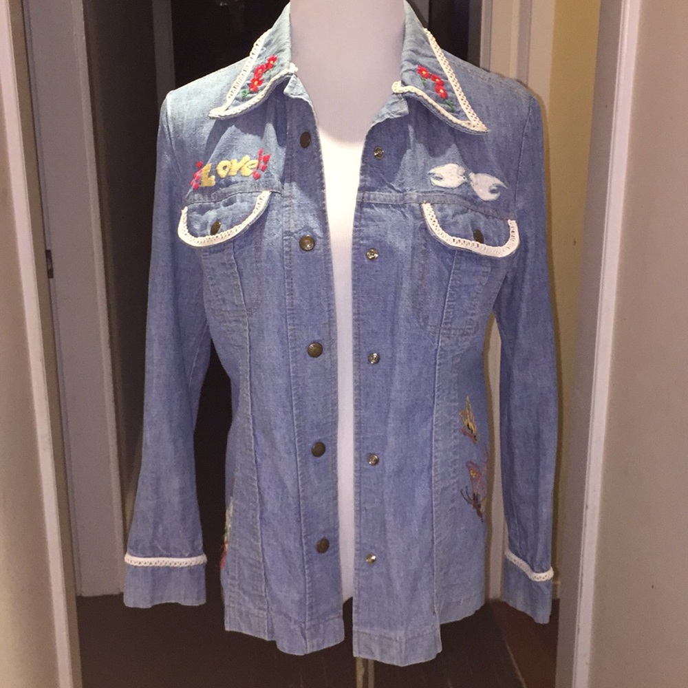 Vintage  embroidered Levi jacket - price is firm